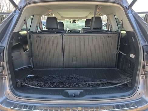 Used 2019 Toyota Highlander Limited Platinum image 13