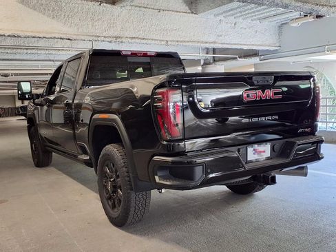 New 2026 GMC Sierra 2500 AT4 w/ AT4 Premium Plus Package AWD/4WD image 10