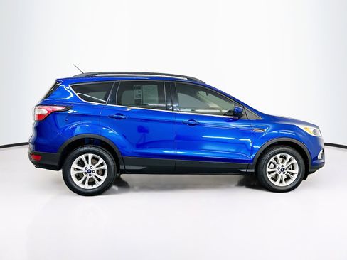 Used 2018 Ford Escape SE image 10