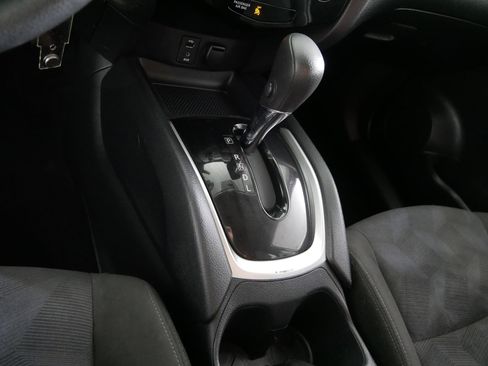 Used 2016 Nissan Rogue S image 24