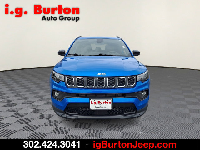 Certified 2024 Jeep Compass Latitude AWD/4WD image 2