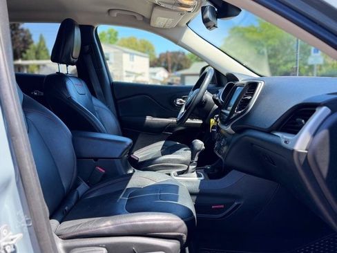 Used 2014 Jeep Cherokee Trailhawk w/ Leather Interior Group AWD/4WD image 15