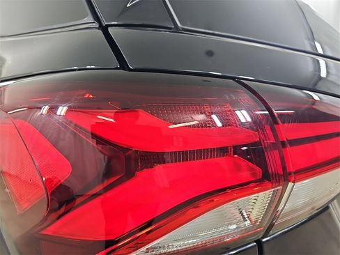 Certified 2024 Chevrolet Equinox RS image 39