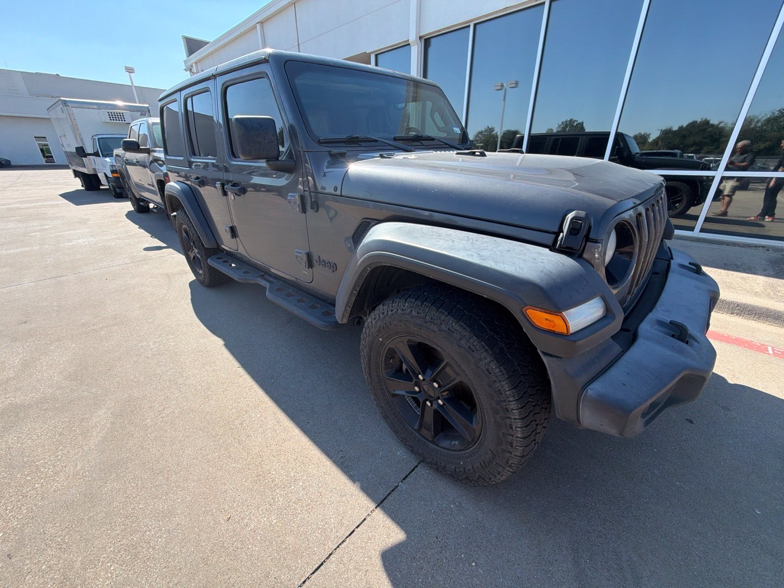 Used 2019 Jeep Wrangler Unlimited Sport AWD/4WD image 3