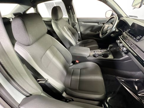 Used 2022 Honda Civic Sport image 25