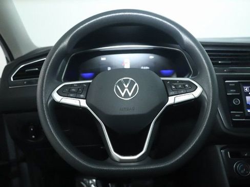 Used 2023 Volkswagen Tiguan S image 21