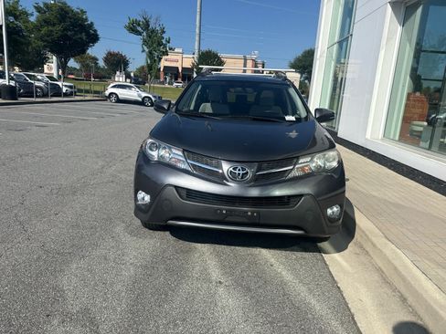 Used 2013 Toyota RAV4 XLE AWD/4WD image 21