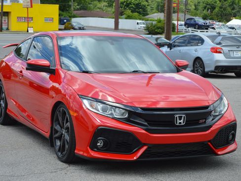 Used 2018 Honda Civic Si image 2