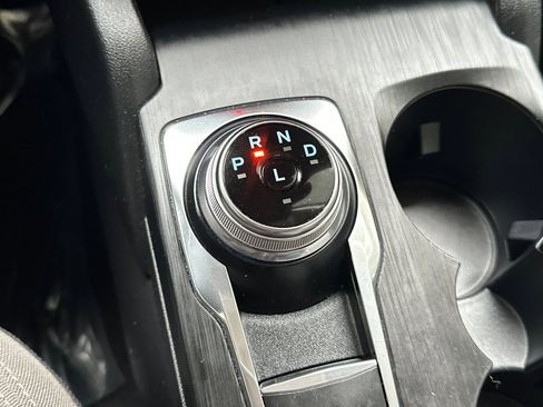 Used 2020 Ford Escape SE image 17