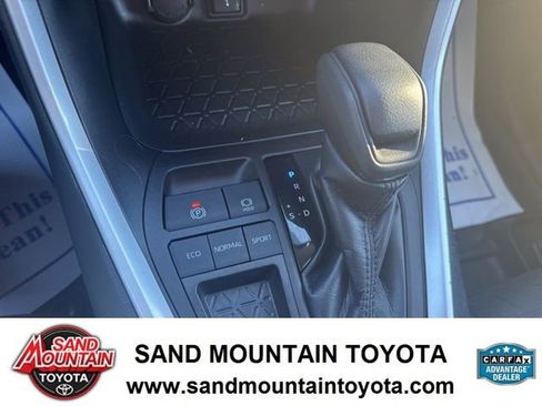 Used 2021 Toyota RAV4 XLE image 20