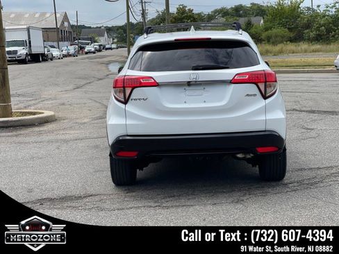 Used 2019 Honda HR-V Sport image 8