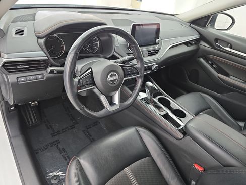 Certified 2023 Nissan Altima 2.5 SR image 15