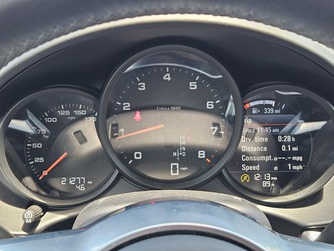 Used 2024 Porsche 718 Boxster RWD image 16