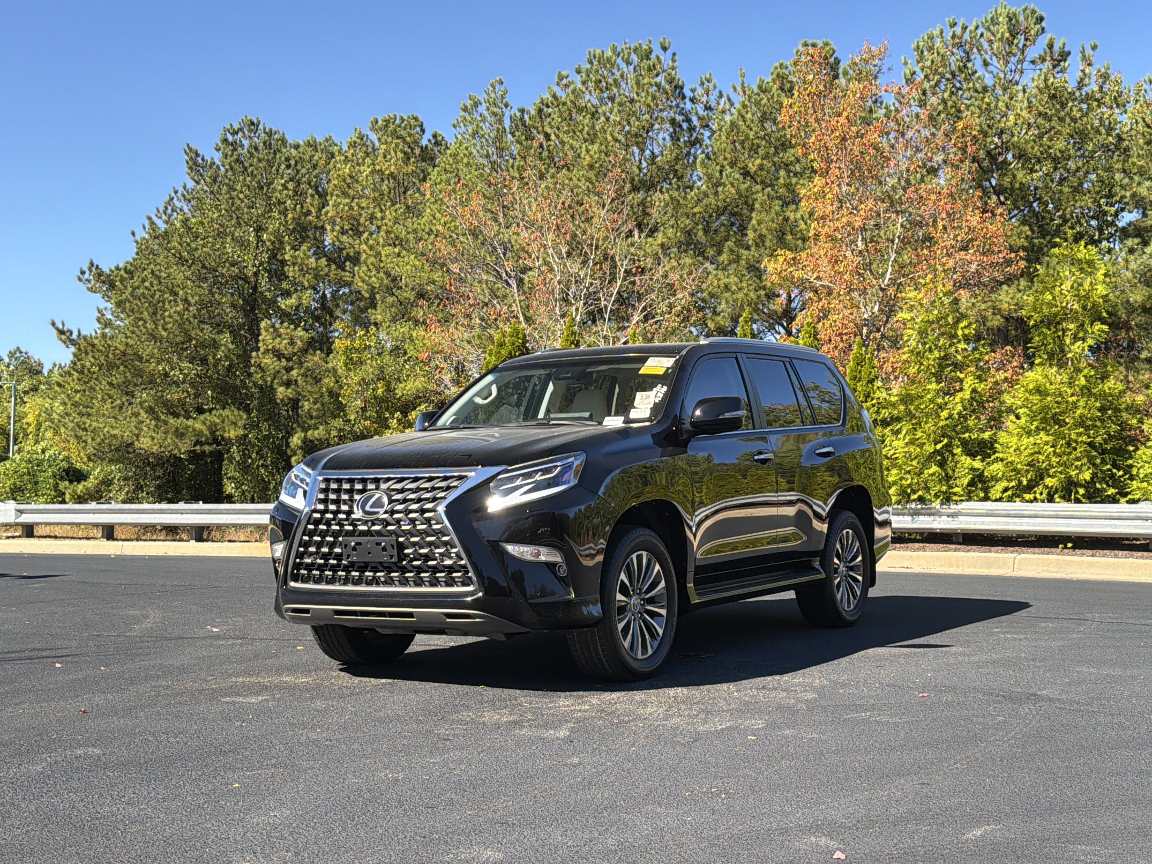 Used 2022 Lexus GX 460 Luxury w/ Off Road Package AWD/4WD image 10