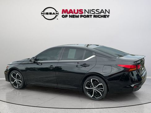 Certified 2025 Nissan Altima 2.5 SR FWD image 6