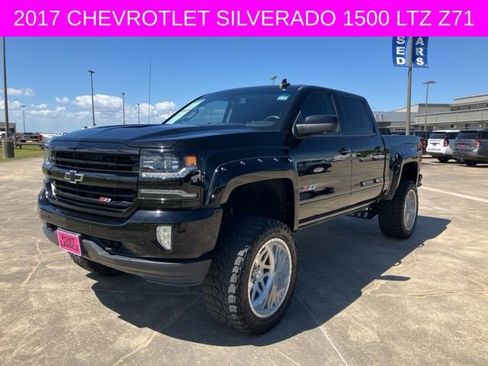 Used 2017 Chevrolet Silverado 1500 LTZ Z71 w/ LTZ Plus Package image 3