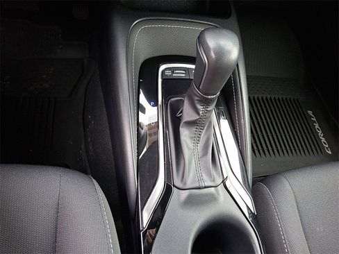 Certified 2023 Toyota Corolla SE image 22