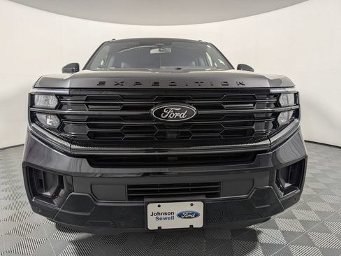 Certified 2025 Ford Expedition Platinum w/ Stealth Performance Package AWD/4WD image 3