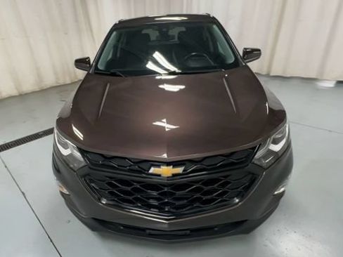 Used 2020 Chevrolet Equinox LT w/ Driver Convenience Package FWD image 3