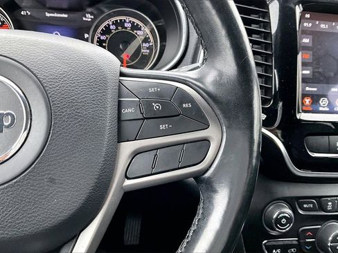 Certified 2020 Jeep Cherokee Limited image 27