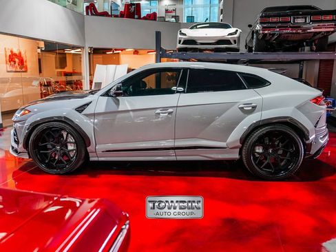 Used 2022 Lamborghini Urus image 7