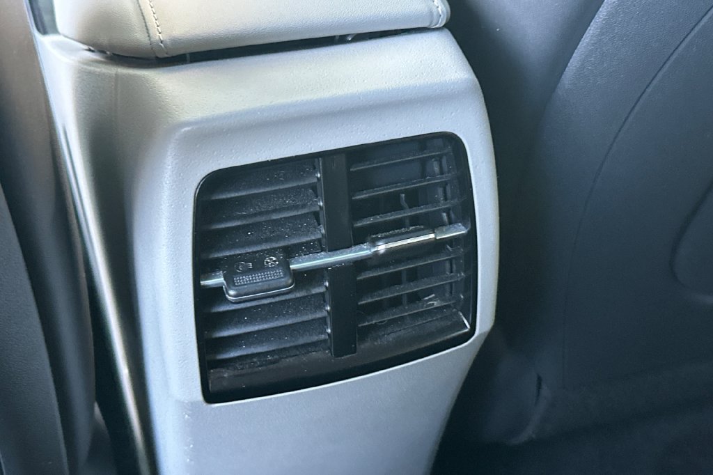 Used 2023 Kia Niro Wave FWD image 14
