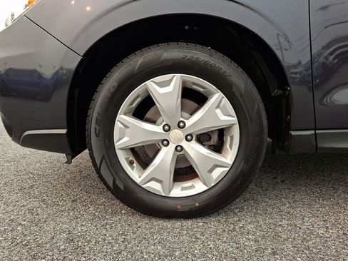 Used 2015 Subaru Forester 2.5i Limited AWD/4WD image 9