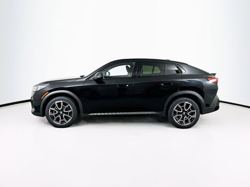 Used 2025 BMW X2 xDrive28i AWD/4WD image 4