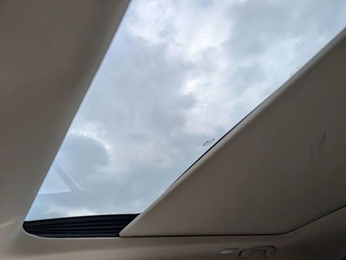 Used 2017 Nissan Murano Platinum w/ Platinum Technology Package image 8