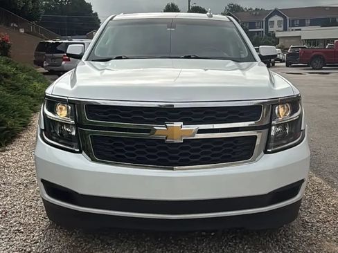 Used 2017 Chevrolet Tahoe LS w/ All-Season Package RWD image 4