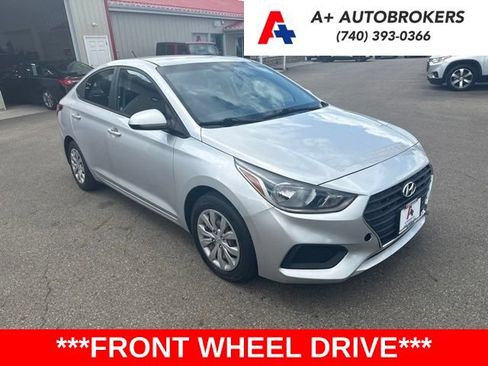 Used 2021 Hyundai Accent SE FWD image 1