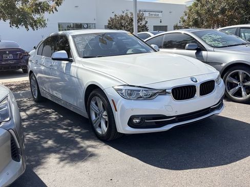 Used 2018 BMW 330i Sedan RWD image 3