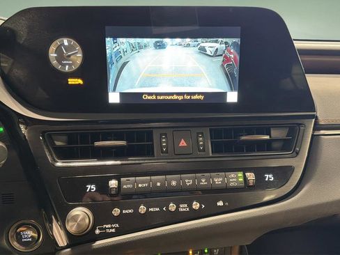 Certified 2024 Lexus ES 350 w/ Premium Package image 31