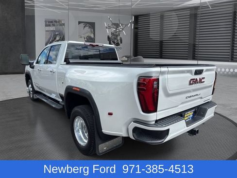 Used 2025 GMC Sierra 3500 Denali w/ Denali Reserve Package AWD/4WD image 7