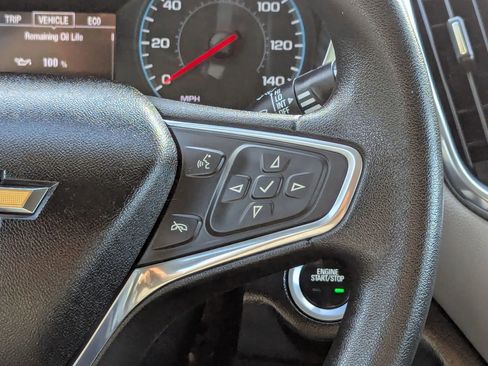 Used 2018 Chevrolet Equinox LS image 20