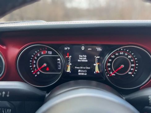 Used 2021 Jeep Wrangler Unlimited Rubicon AWD/4WD image 25