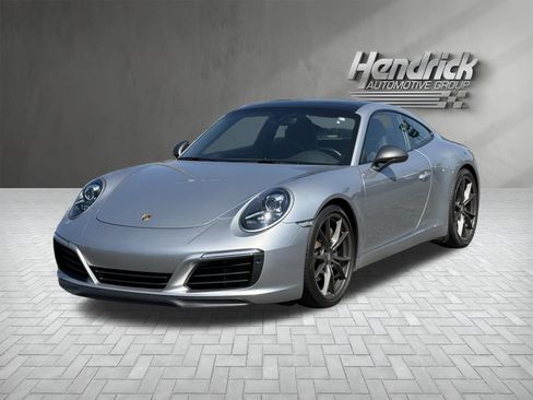 Used 2018 Porsche 911 Carrera T RWD image 5