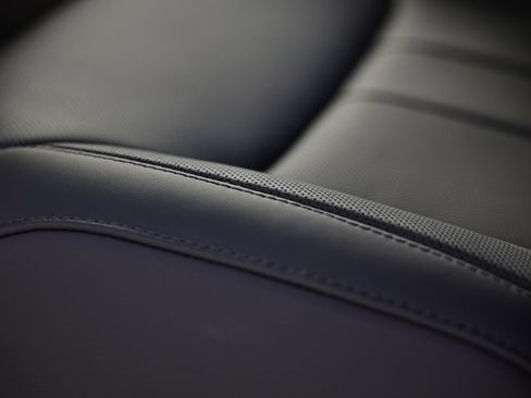 New 2025 Land Rover Range Rover SE image 22