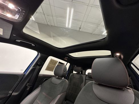 Certified 2025 Mercedes-Benz GLB 250 image 33