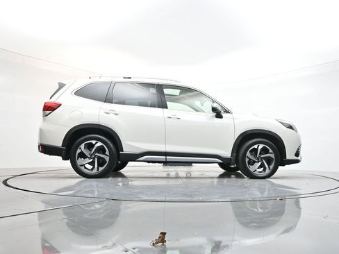 Used 2023 Subaru Forester Touring AWD/4WD image 38