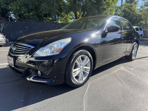 Used 2011 INFINITI G37 x Sedan AWD/4WD image 1