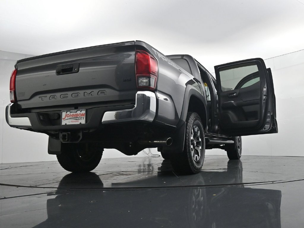 Used 2019 Toyota Tacoma TRD Off-Road AWD/4WD image 44