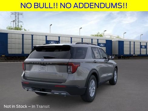 New 2026 Ford Explorer Active RWD image 9