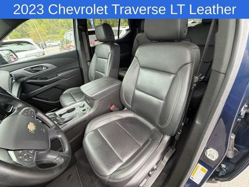 Used 2023 Chevrolet Traverse LT AWD/4WD image 21