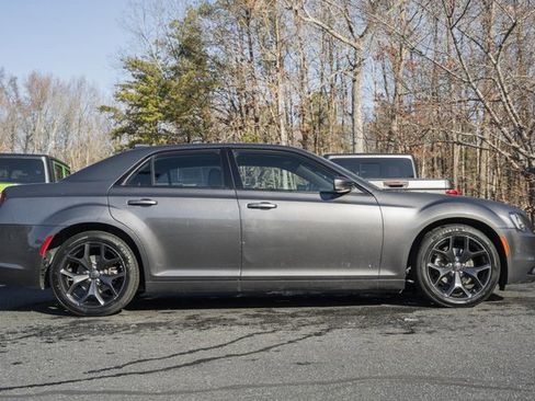 Used 2023 Chrysler 300 S image 7