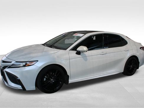 Certified 2022 Toyota Camry XSE w/ Navigation Package FWD image 11