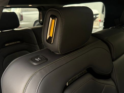 Used 2024 Rivian R1S Launch Edition image 41