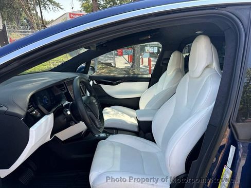 Used 2018 Tesla Model X 75D AWD/4WD image 9