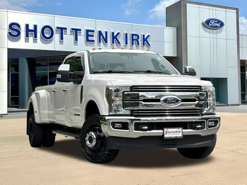Used 2018 Ford F350 Lariat w/ Lariat Ultimate Package AWD/4WD image 1