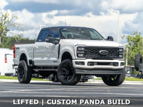 Used 2025 Ford F350 Lariat w/ Black Appearance Package AWD/4WD image 2